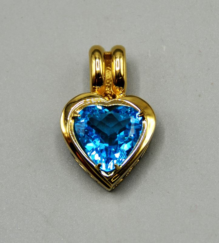 0152-Herz Anhänger blauer Topas 585 Gold - Auktionshaus Wimberger